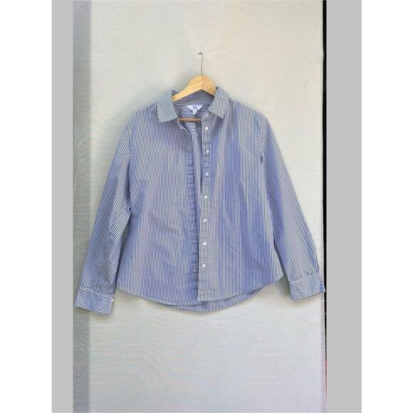 Time and Tru Women’s Striped Botton Down shirt size M - Picture 1 of 5